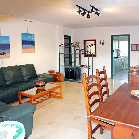 Apartment Seaview Apartment: Santa Cruz Oceanfront With Pool Los Cristianos (Tenerife)